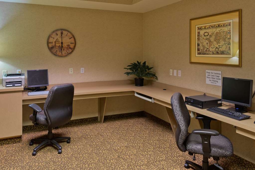 Hampton Inn & Suites Phoenix-Goodyear Facilities photo